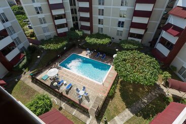 آپارتمانهای توریستها New Kingston Guest Apartments At Abbey