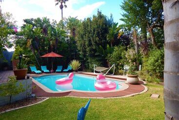 Pension Khashamongo B & B