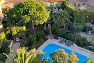 Bed and Breakfast Le Jardin D Homps