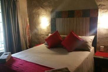 בית מלון כפרי Kwambali Riverside Lodge