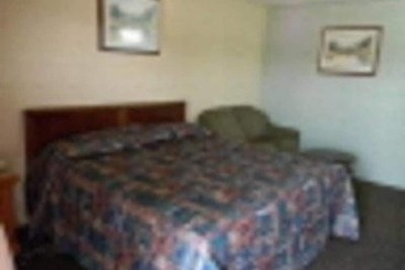 فندق على الطريق Interstate Inn Express