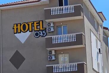 호텔 045
