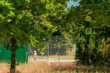 渡假胜地  Vtf Le Domaine Du Grand Luberon