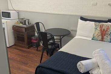 Almare Tourist Motel