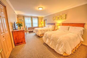 تختخواب و صبحانه The Sonata Inn