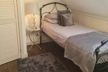 Robert The Bruce Apartment