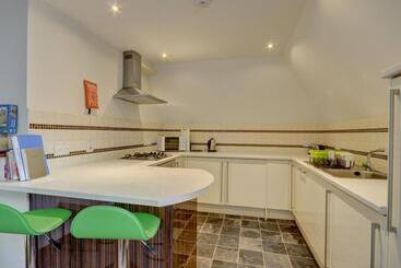 דירות לתיירים The Old Auction Rooms