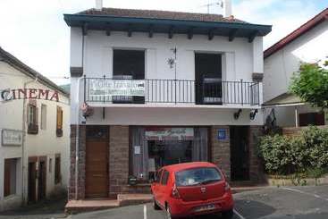 تختخواب و صبحانه Gite Izaxulo