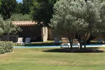 ベッドアンドブレックファースト La Bastide Au Ventoux