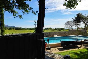 مبيت وإفطار Maison Sadina