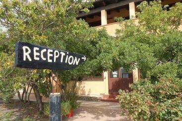 Hotel Agriturismo Rocce Bianche   Bungalows