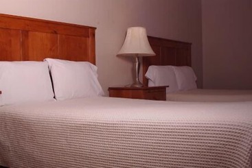 호텔 Arthur S Country Inn