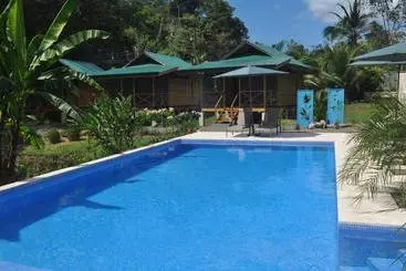 Aamiaismajoitus (B&B) Natura Lodges