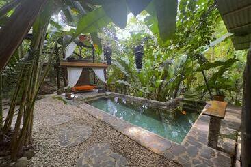 هتل Canaima Chill House