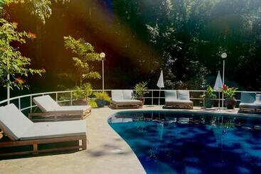 בית מלון כפרי Ecotica Boutique