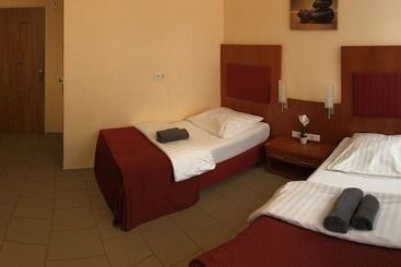 Hotelli Jelinski Beherbergungsstätten