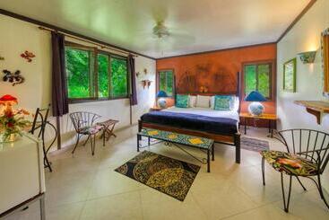 Lucky Bug Bed And Breakfast