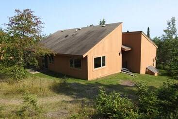 Superior Ridge Resort Motel