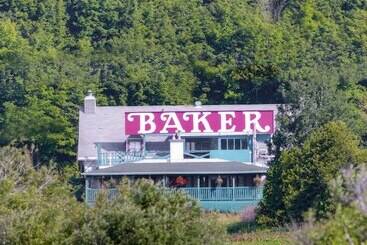 Otel Auberge Baker