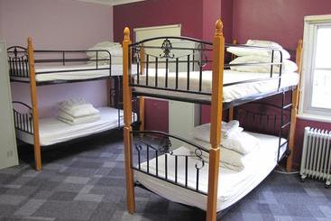 Hotel Blue Lyrebird Co Living Blue Mountains