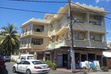 酒店 Monalysa Holidays Bungalow Apartment