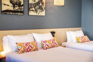 Hotel Nightcap At Monash