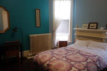 酒店 Spadina 11 Guesthouse