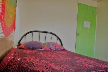 In The Wind Hostel And Guesthouse