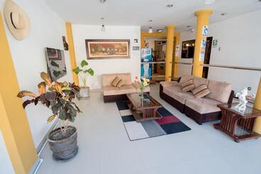 هتل Ayenda Apart La Hacienda