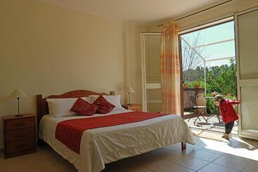 هتل Sicily Country House & Beach