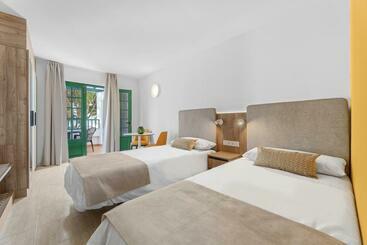 Apartamentos Tropicana