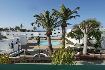 Apartamentos Tropicana