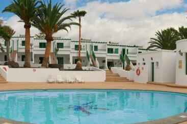 Apartamentos Tropicana