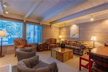 Hotel Dollar Meadows by Wyndham Vacation Rentals