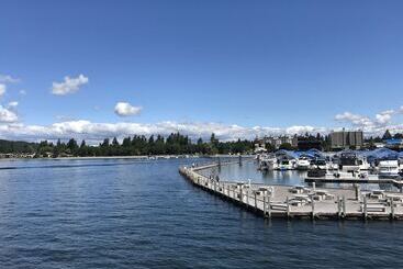 فندق Greenbriar Inn