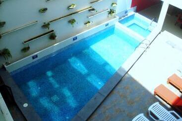 هتل Mochican Palace