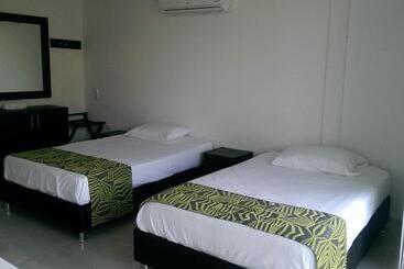 هتل Septima Avenida