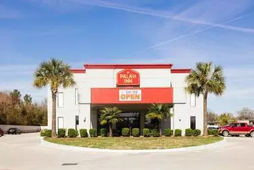 Motel Econo Lodge Inn & Suites