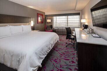 Radisson Hotel Oakland Airport