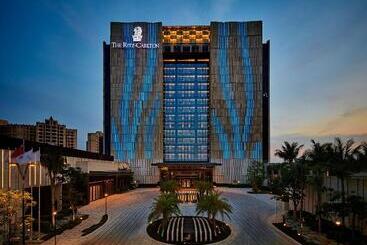בית מלון כפרי The Ritzcarlton, Haikou