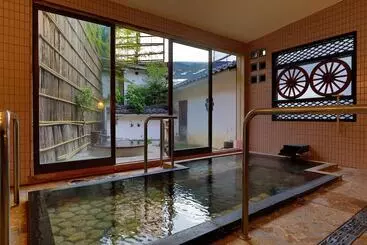 Ryokan Sakahijiri Gyokushoen