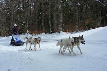 민박 L'estapade Des Tourelons