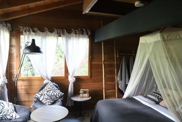 مبيت وإفطار Orion Tree Houses