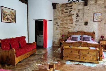 민박 Chambres D'hôtes L'escuelle Des Chevaliers