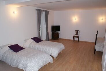 Bed and Breakfast Crezilles Hotes