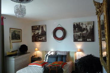 مبيت وإفطار Escale De Loire