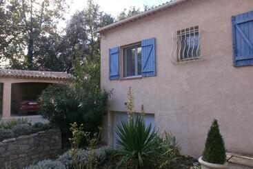 住宿加早餐  L'abrialys