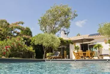 Bed and Breakfast Le Clos Des Romarins