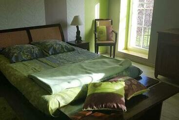 مبيت وإفطار Le Logis De La Pataudière