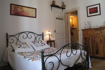 Aamiaismajoitus (B&B) Le Petit Quernon